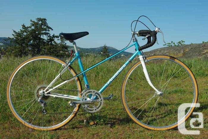 excellent-condition-women-39-s-small-vintage-road-bike_9800364